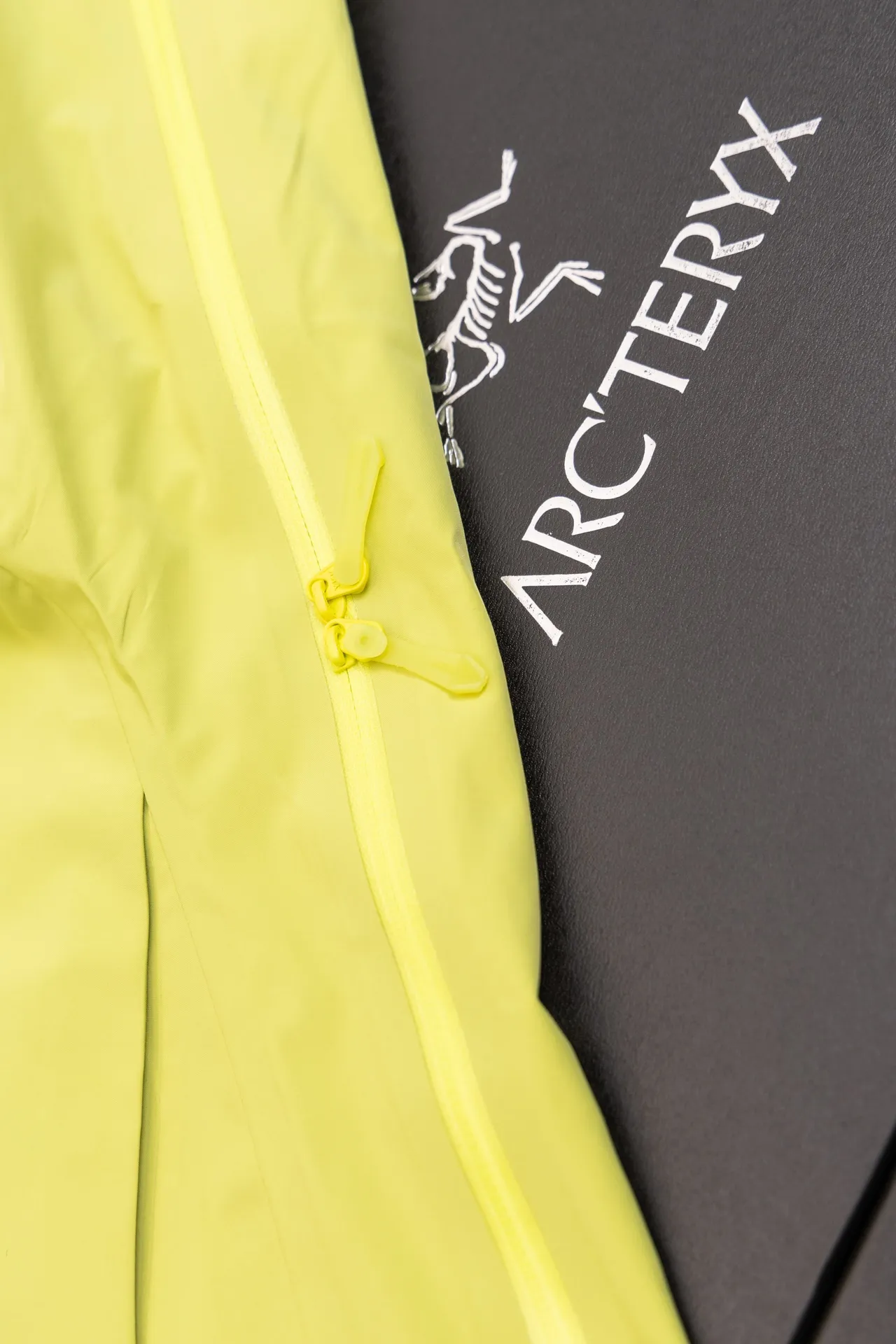 Quality ARC'TERYX SV Arcteryx Alpha SV GTX Same Style S XXL Premium ～ ！ ， 。 Recco ， ， ！ Authentic Gore-Tex ： 100% ＋ ＋20d ( )＋ Authentic ！ ！ ～ ， 。 。 ， ， ， 。 ， Quality 。 😊 Quality ！ Size：S/M/L/XL/XXL ： 81 83 86 88 90 ：117 122 128 132 136 ： 59 61 64 66 68 ： 53 55 58 60 62 S 80-120 M 110-150 L 140-170 XL 160 XXL 180 os ～